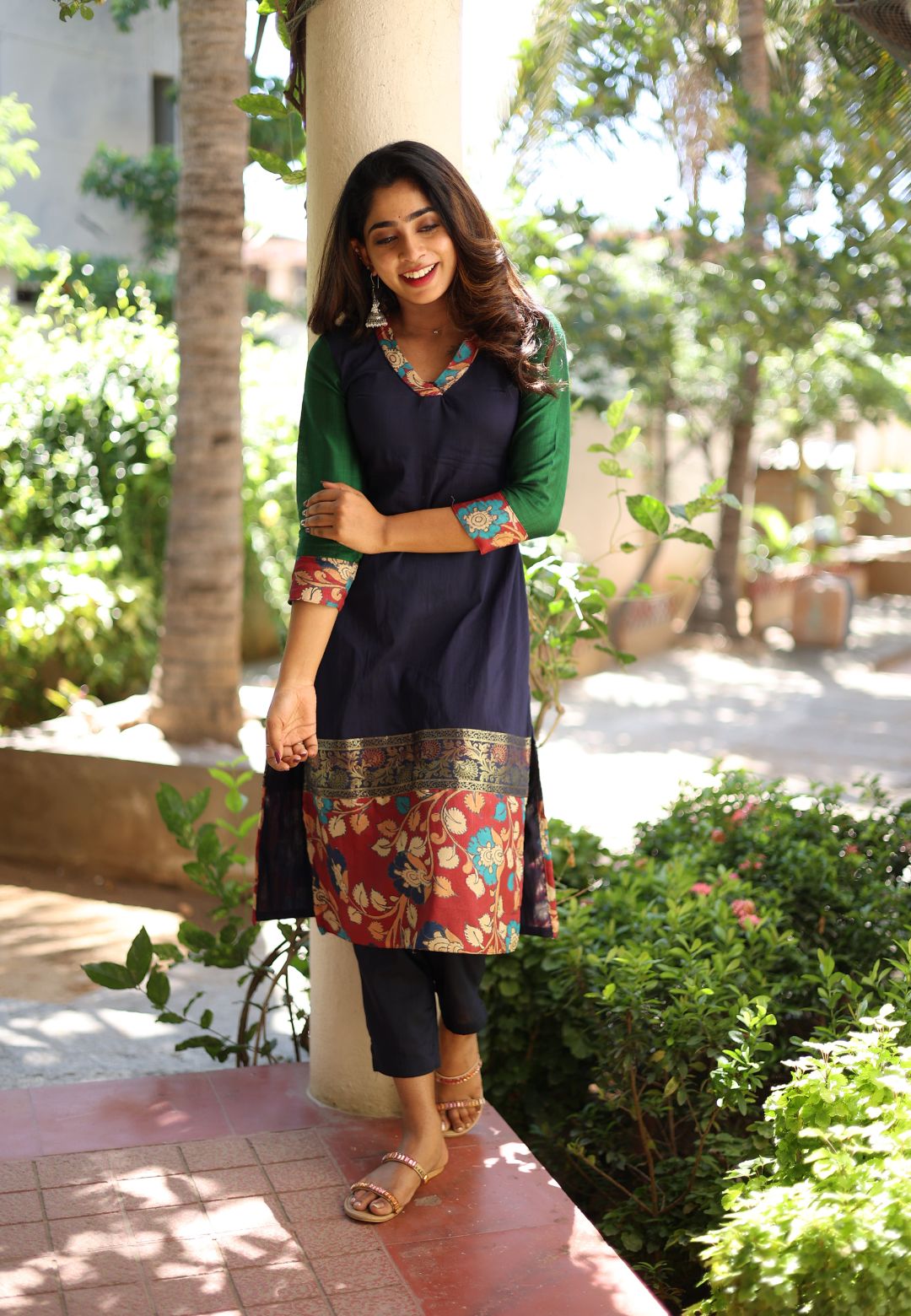 NAVY BLUE VEDHIKA KALAMKARI KURTA SET