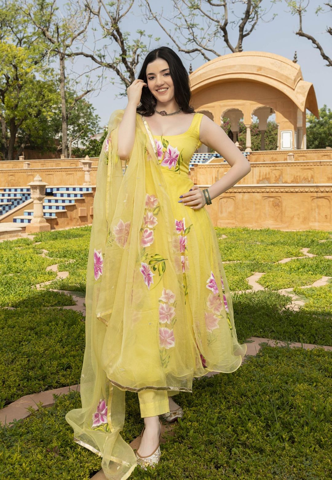 YELLOW AHYANA HANDPAINTED ORGANZA SUIT SET
