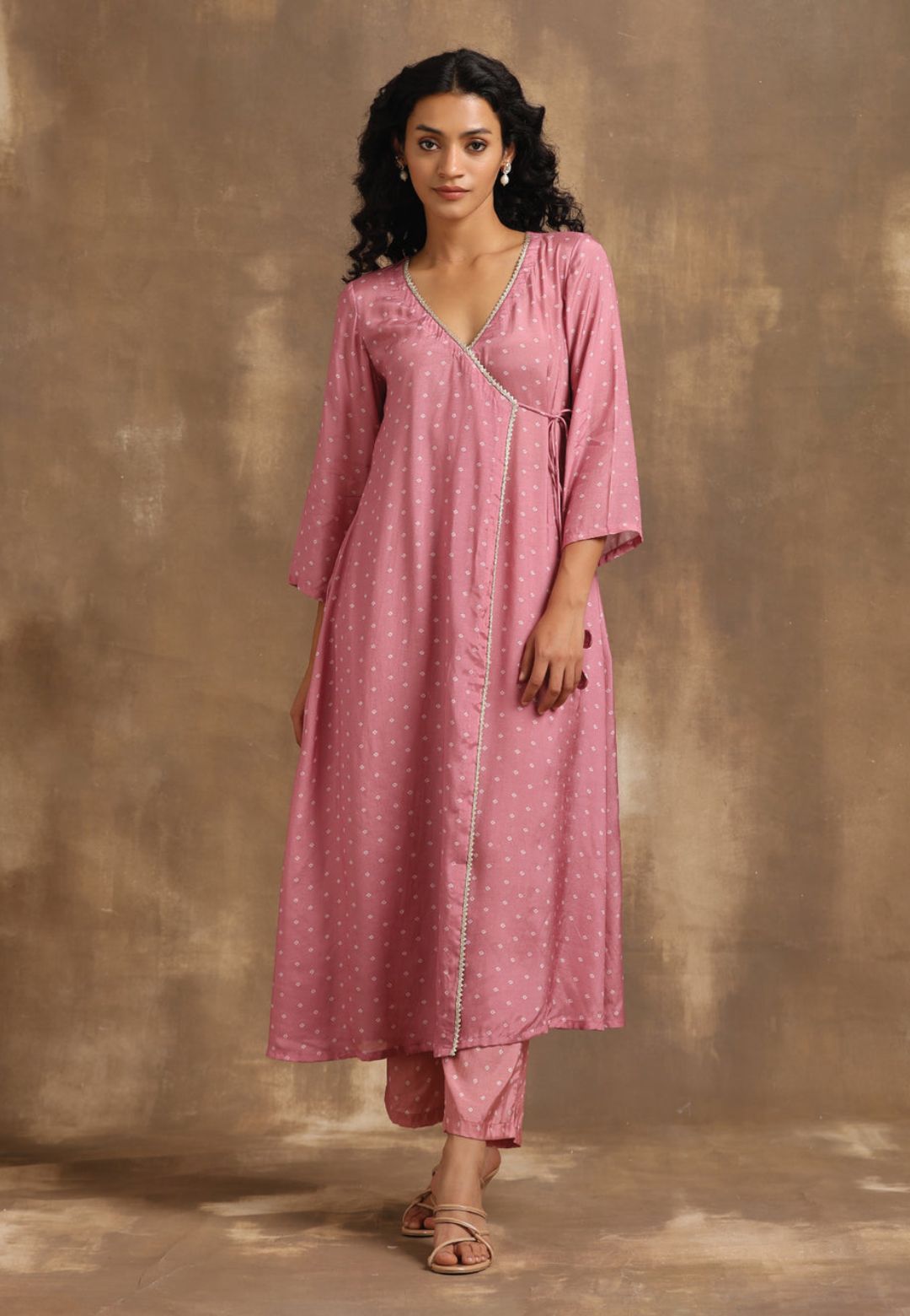LIGHT PINK BANDHANI SILK KURTA SET