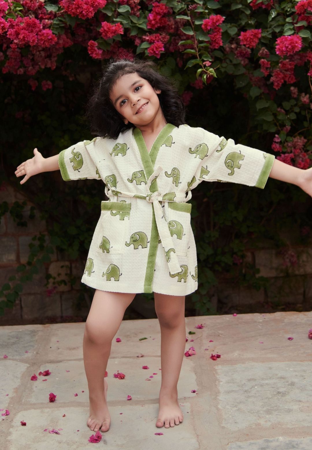 GREEN FUNSHINE ELEPHANT COTTON BATHROBE