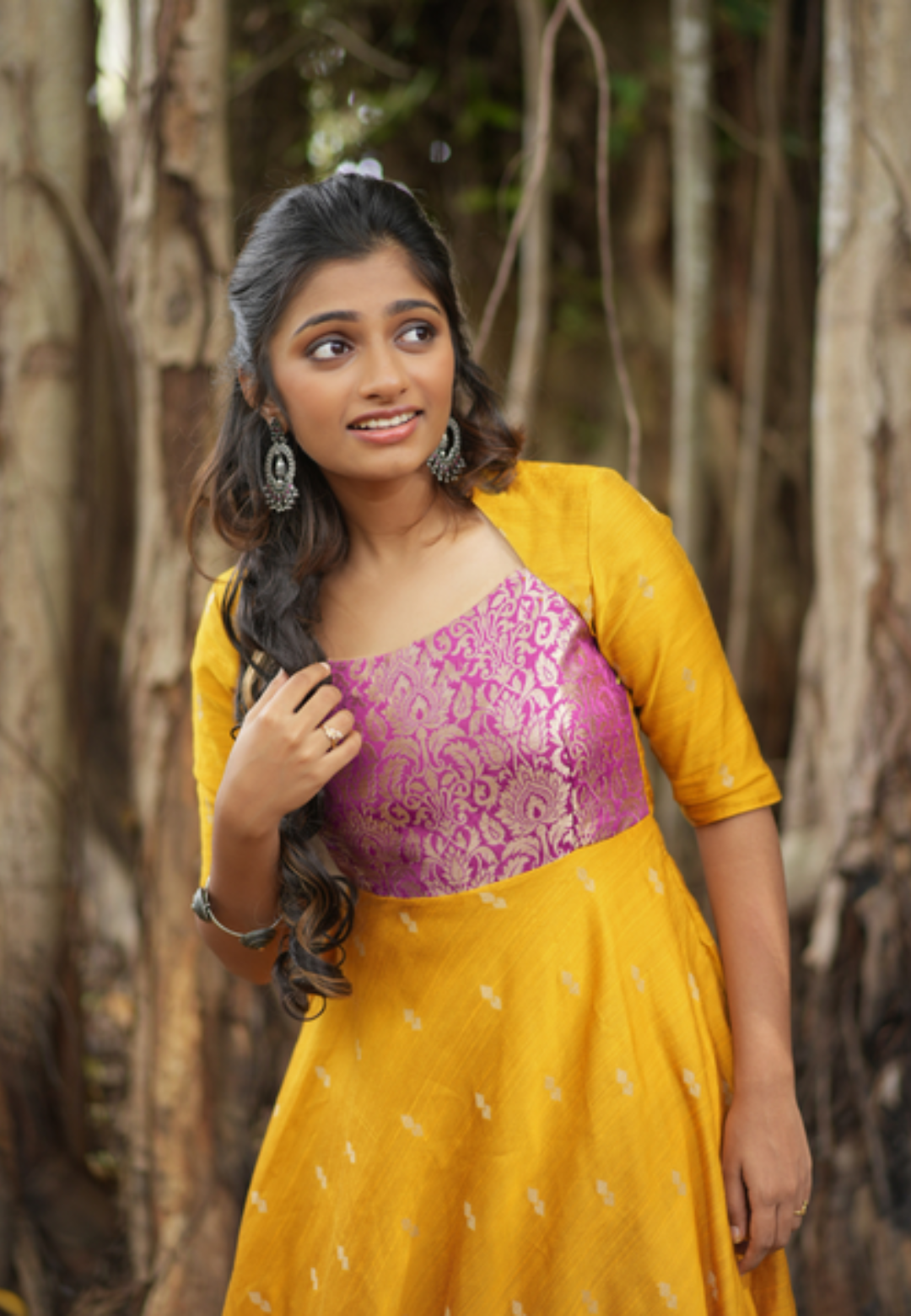 YELLOW OCHRE DUPION ANARKALI