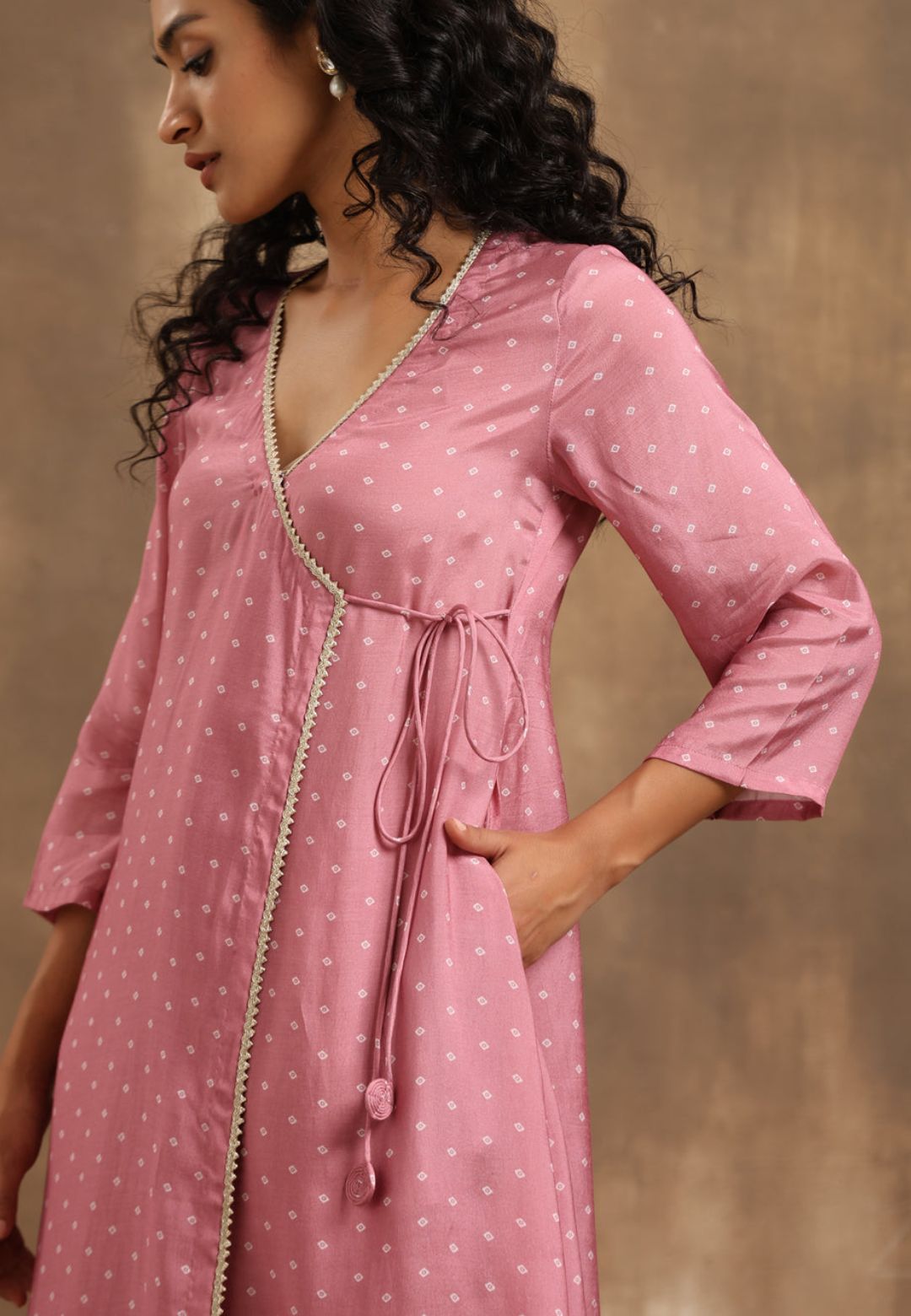 LIGHT PINK BANDHANI SILK KURTA SET