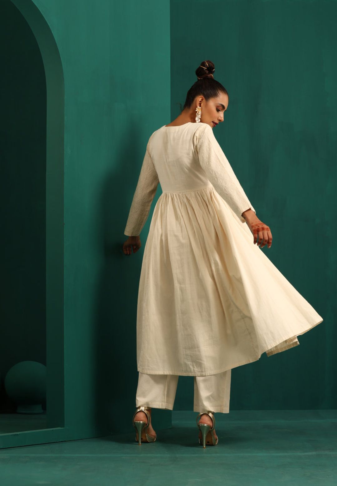 IVORY COTTON FLARED ANARKALI KURTA SET