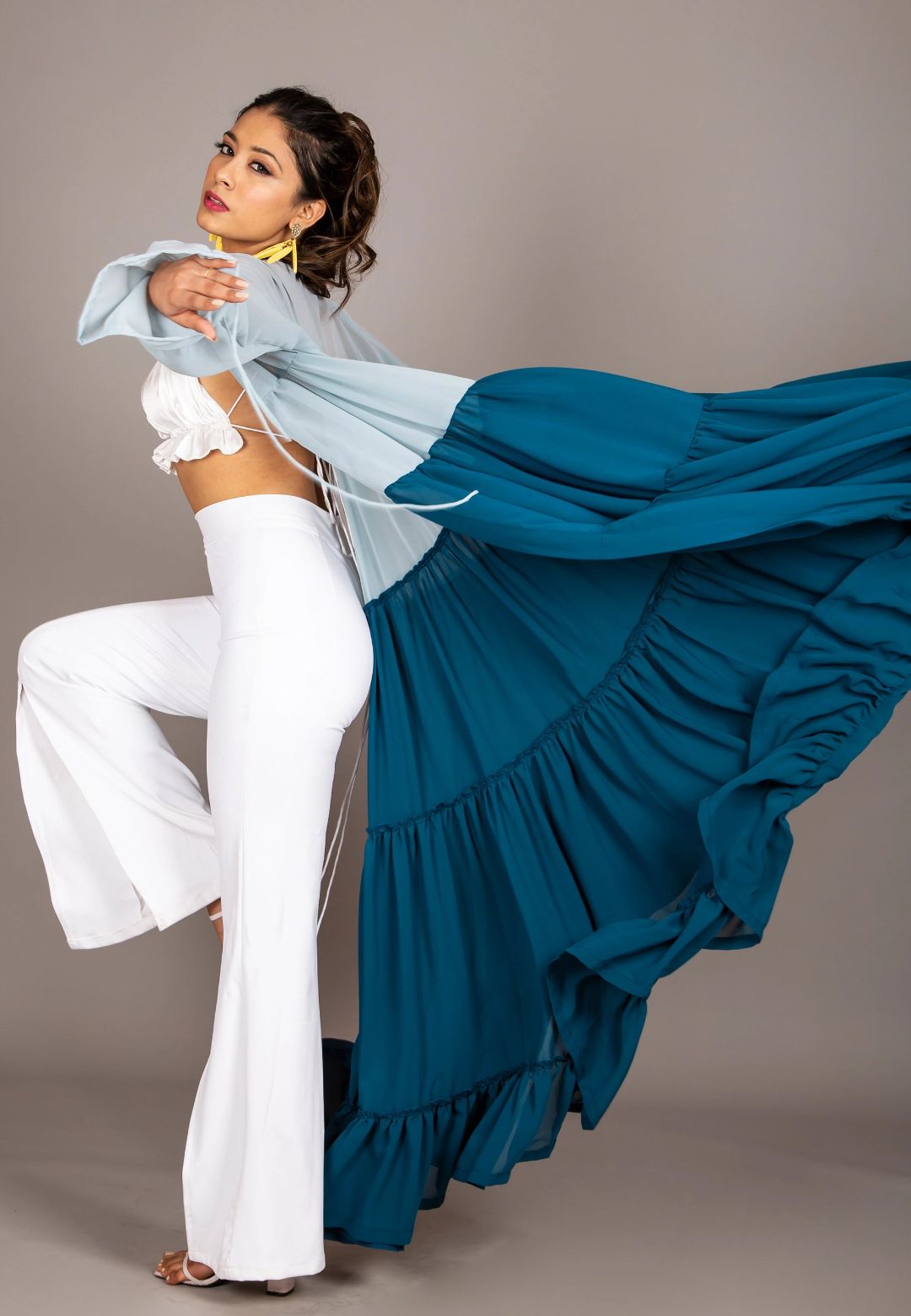 BLUE TIERED SHRUG