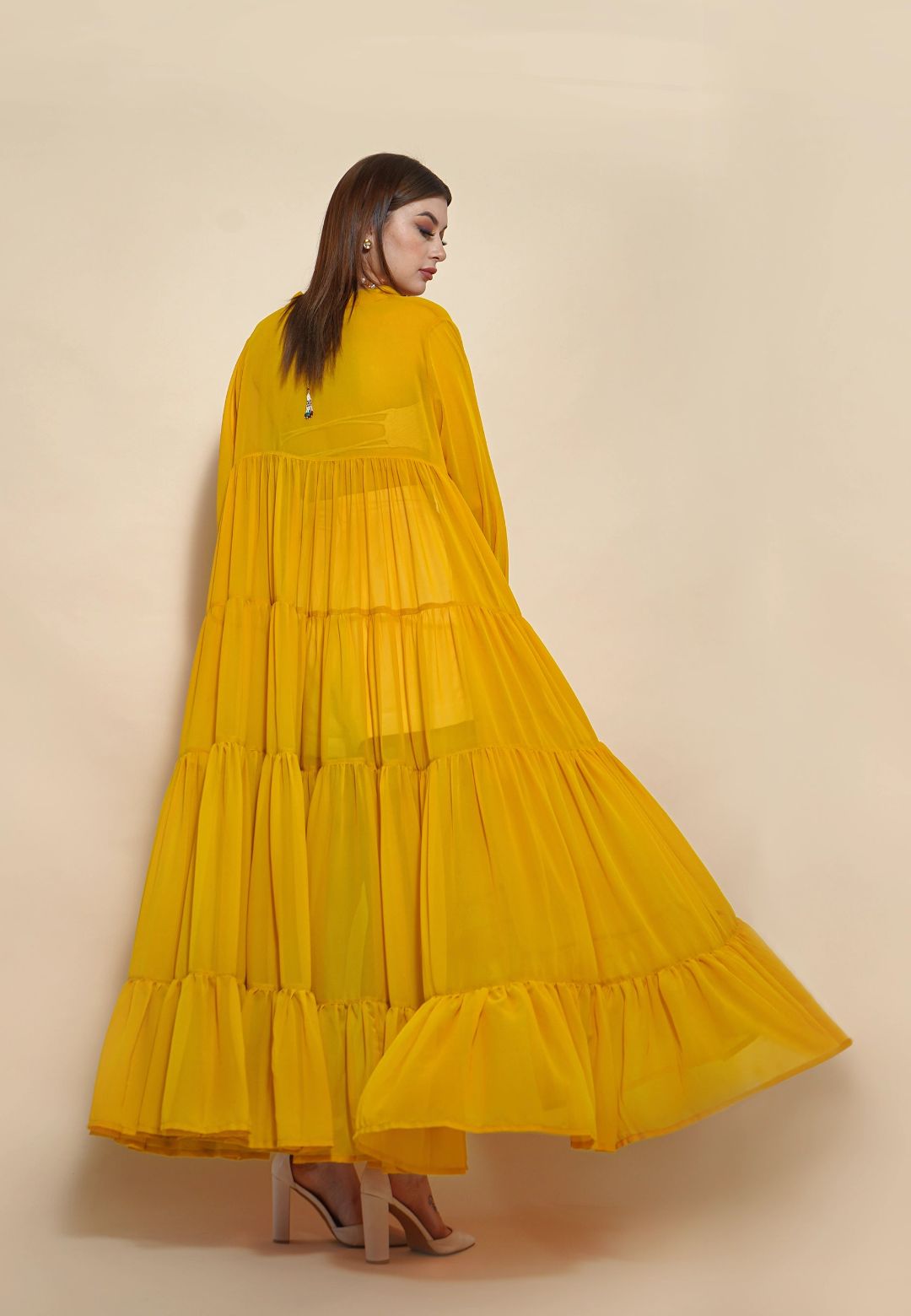 YELLOW TIERED SHRUG
