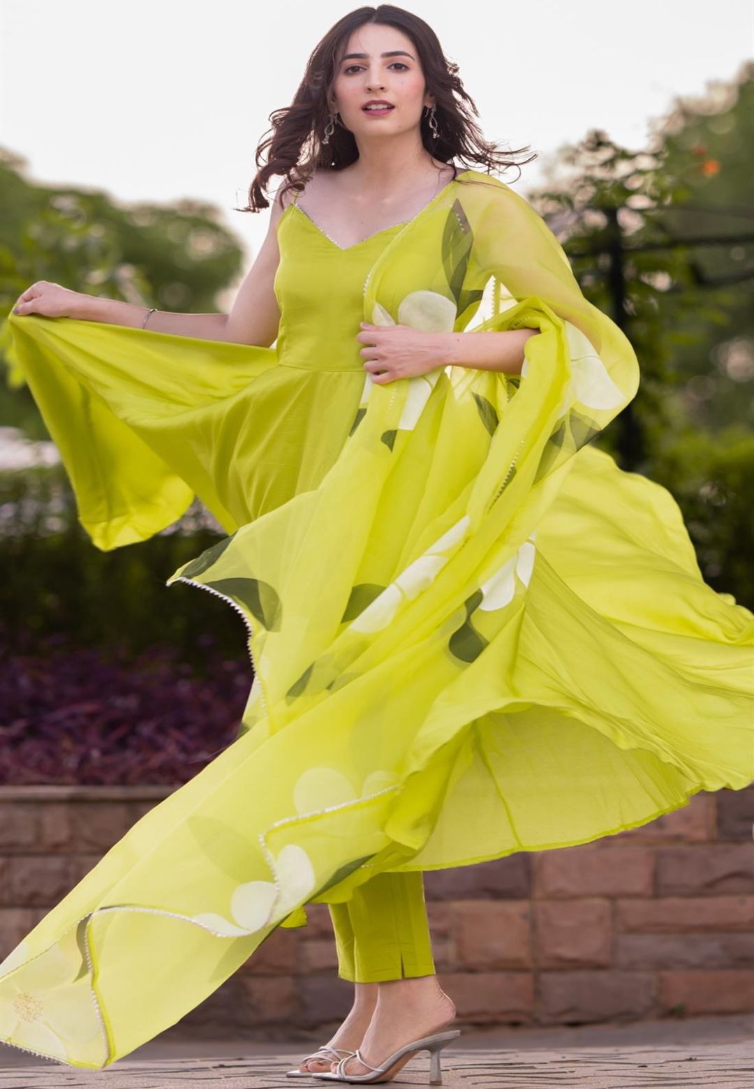 GREEN FLOWER SILK SUIT SET