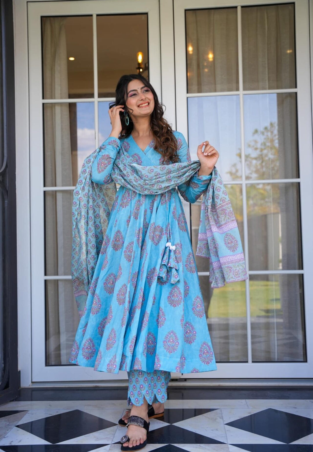 BLUE DIVYA COTTON SUIT SET