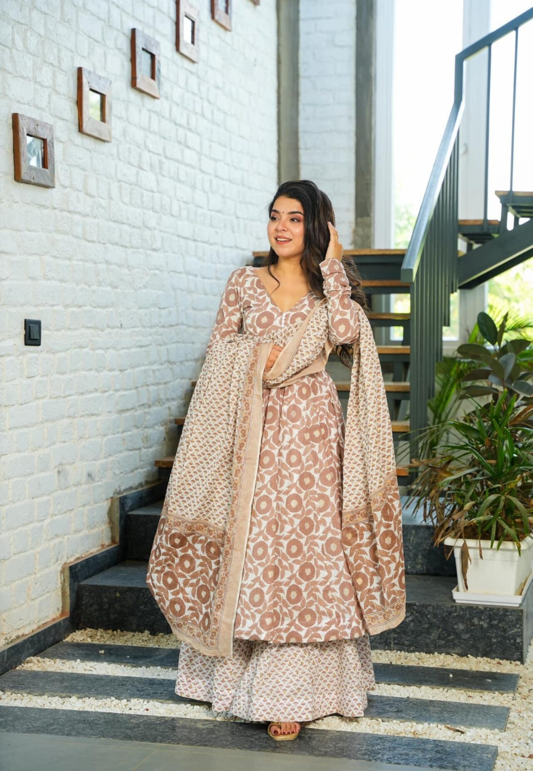 BROWN WHITE VAMIKA COTTON SUIT SET