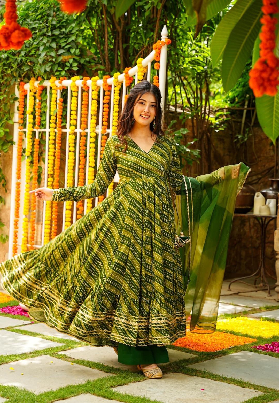 RAYON GREEN SUIT SET