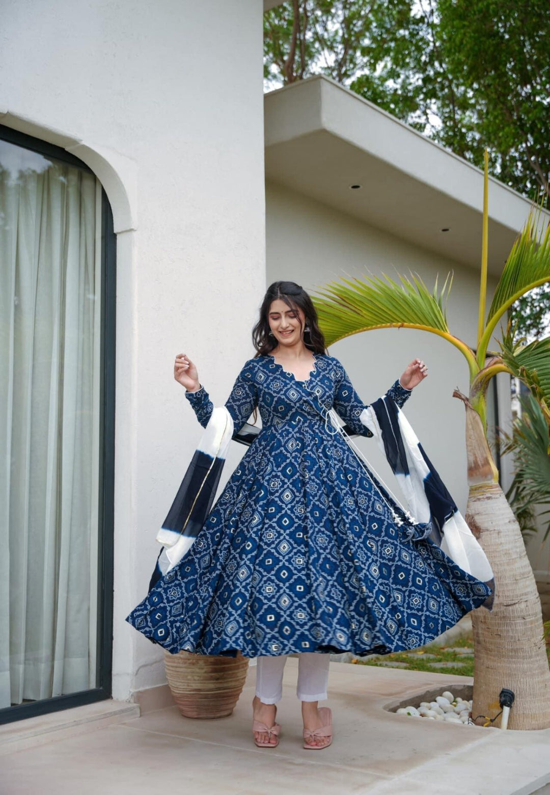 BLUE COTTON FLARE SUIT SET
