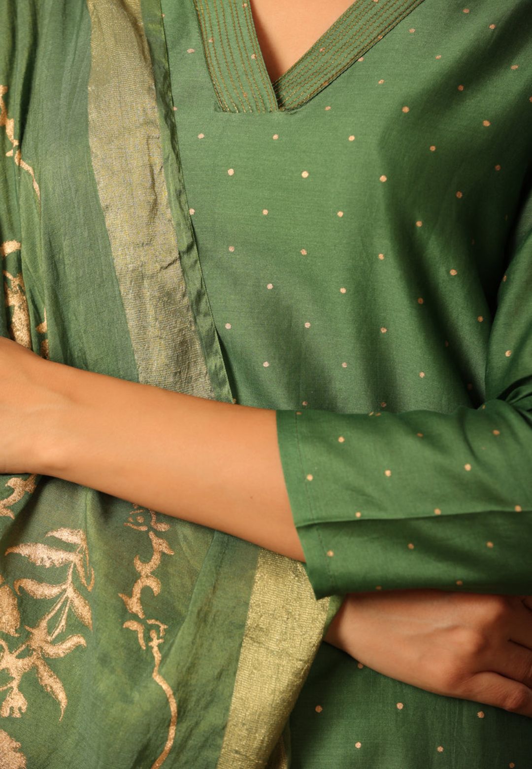 GREEN OLIVE CHANDERI SUIT SET