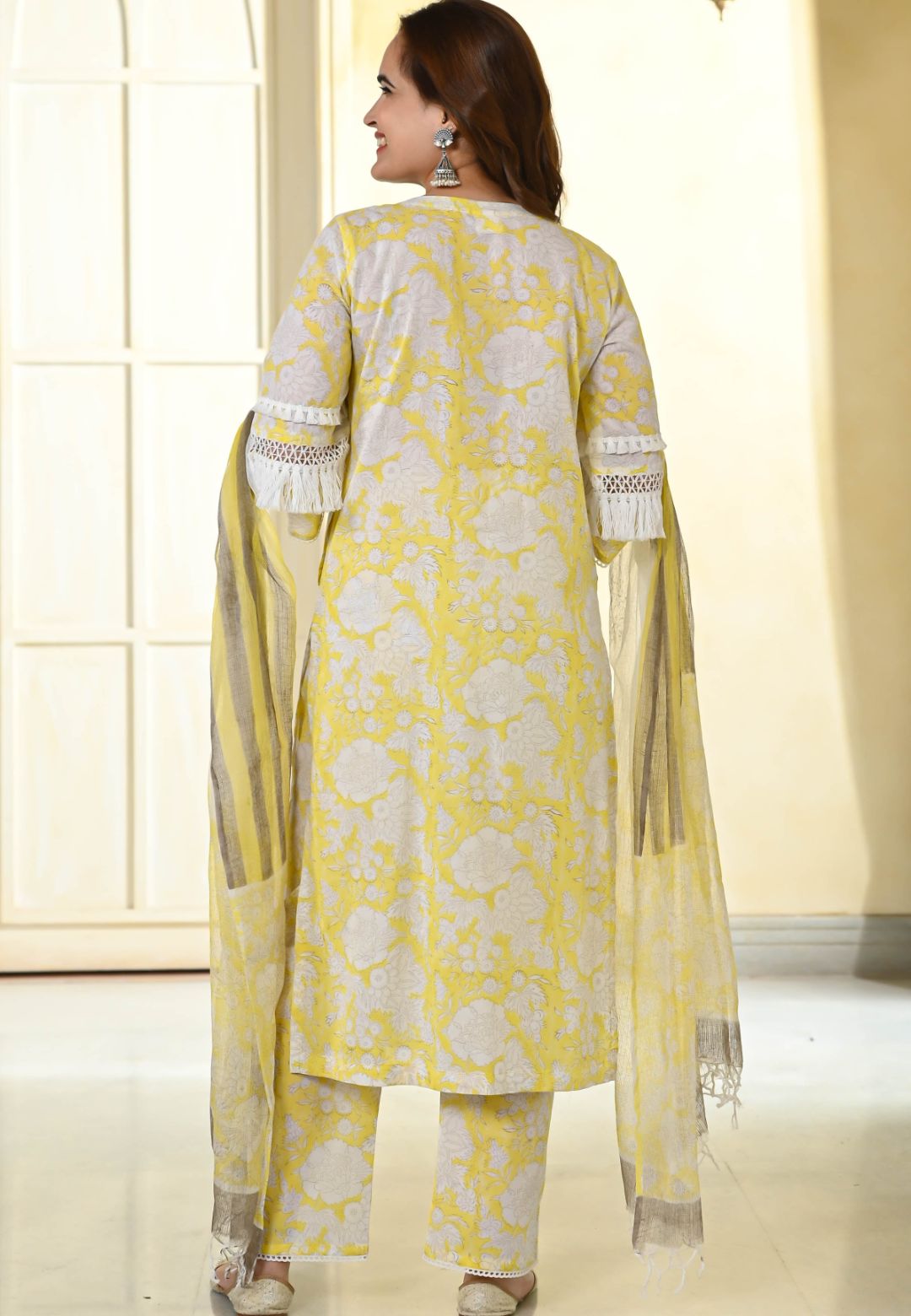 LIGHT YELLOW HANDBLOCK COTTON PRINTED SUIT SET