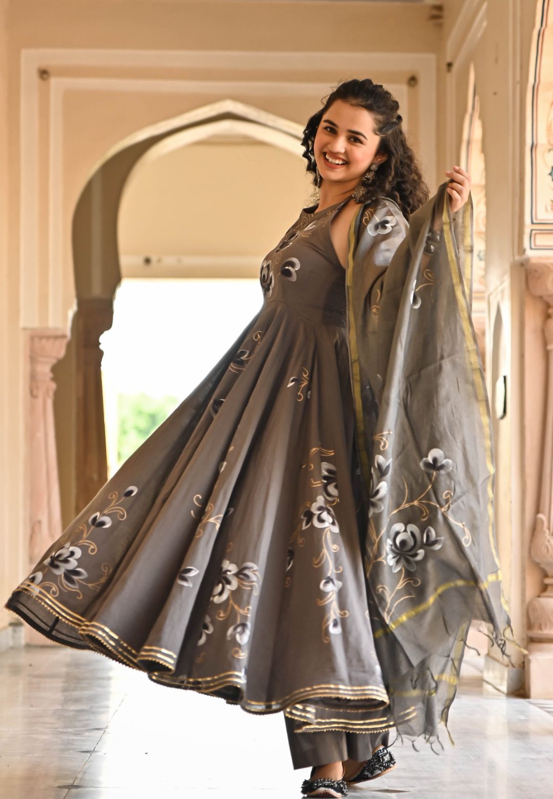 GREY FLORAL HANDPAINTED COTTON SUIT SET