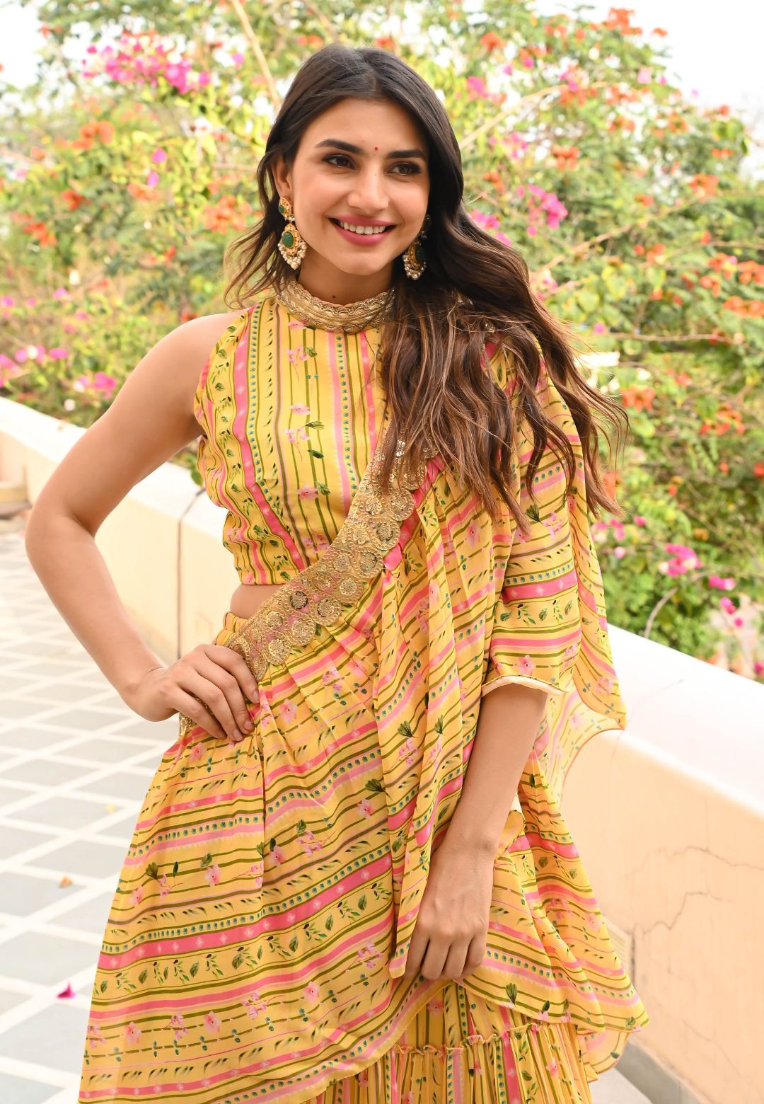 YELLOW GULAB FLORAL DRAPED SAREE