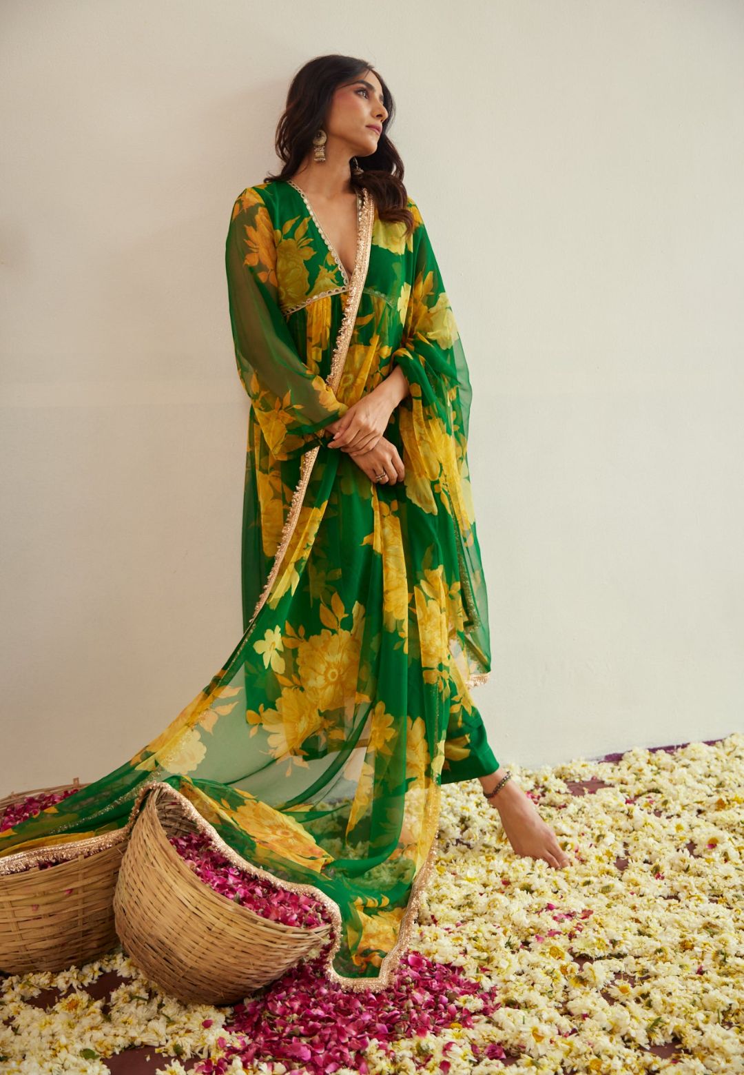 FLORAL GREEN KAIRI SUIT SET