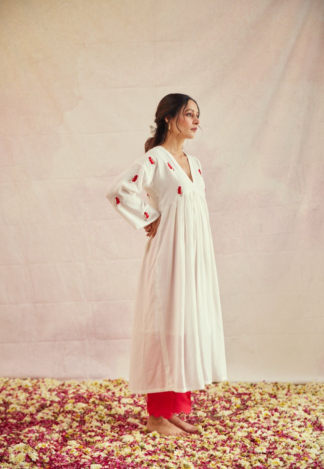WHITE TITLI COTTON SILK BUTTERFLY KURTA SET