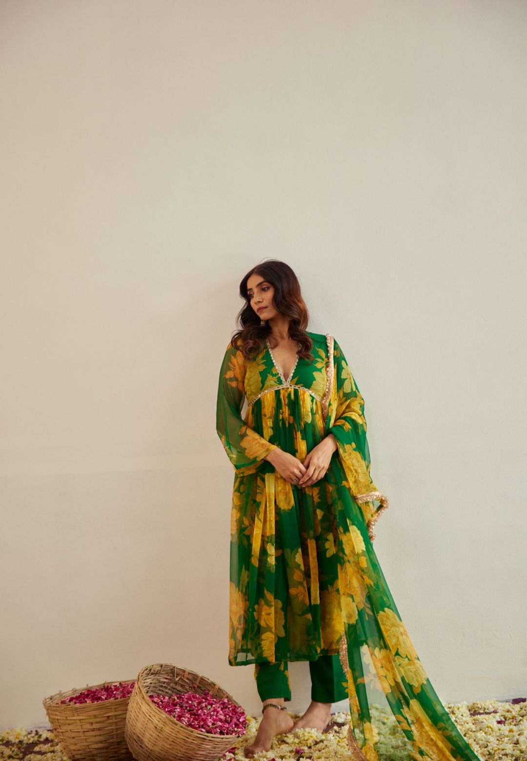 FLORAL GREEN KAIRI SUIT SET
