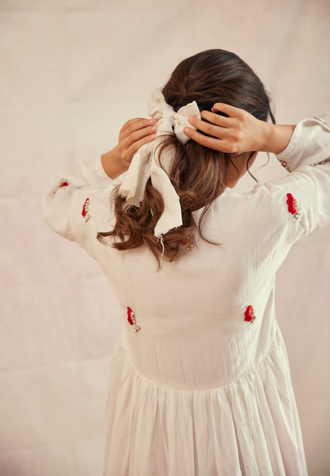 WHITE TITLI COTTON SILK BUTTERFLY KURTA SET