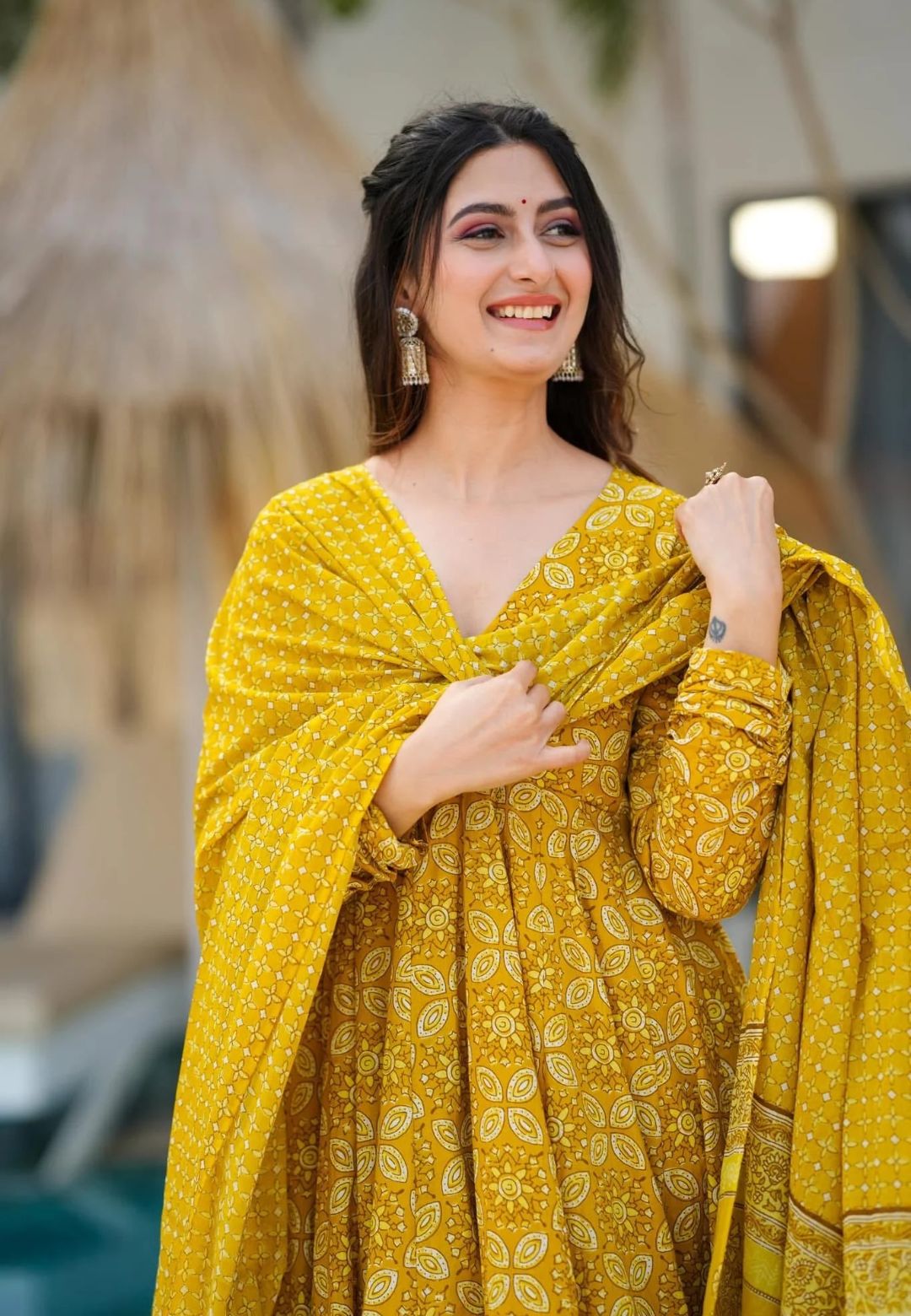 YELLOW VASTRA COTTON SUIT SET