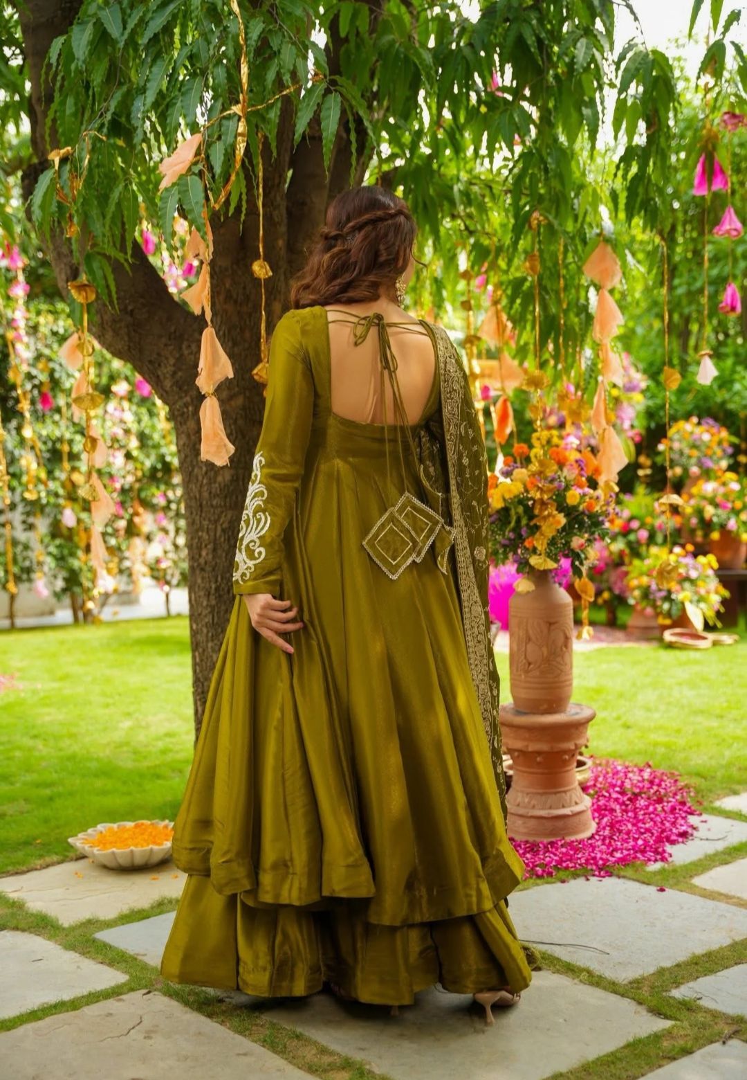 GREEN GLAM COSMOS SILK SUIT SET