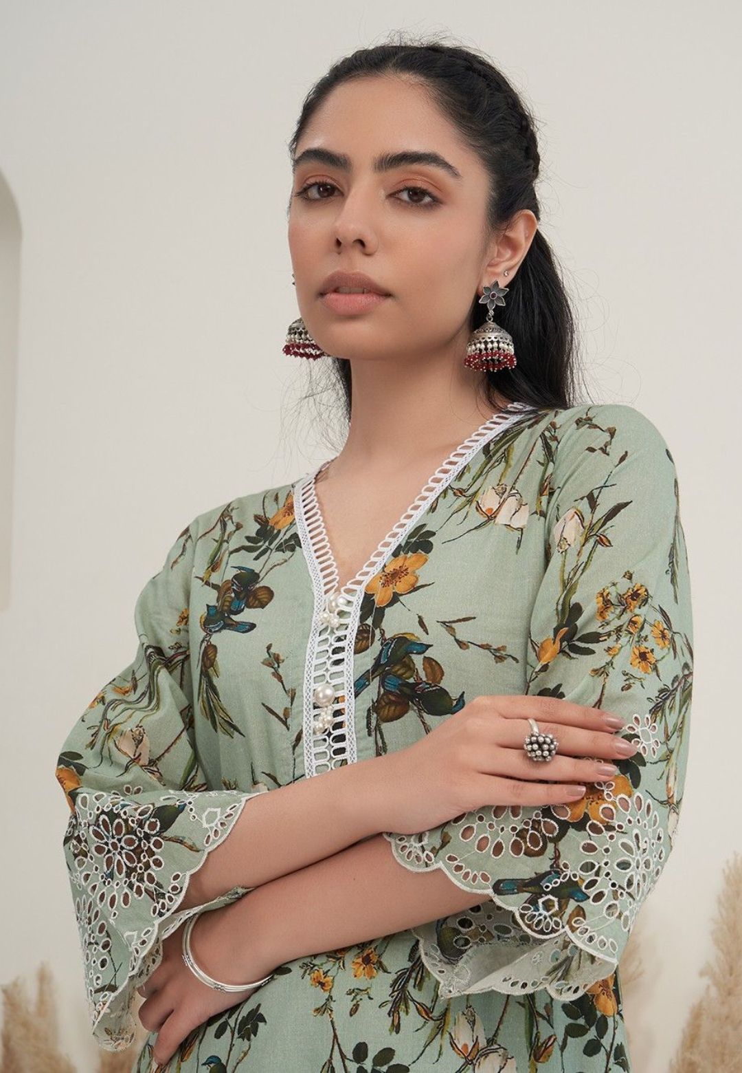 GREEN COTTON EMBROIDERED KURTA PALAZZO SET