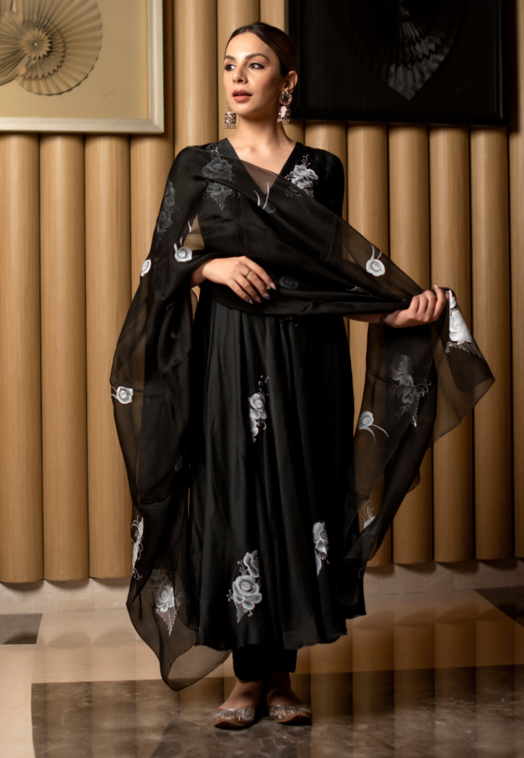 BLACK LEATHERETTE HANDPAINTED SATIN SUIT SET