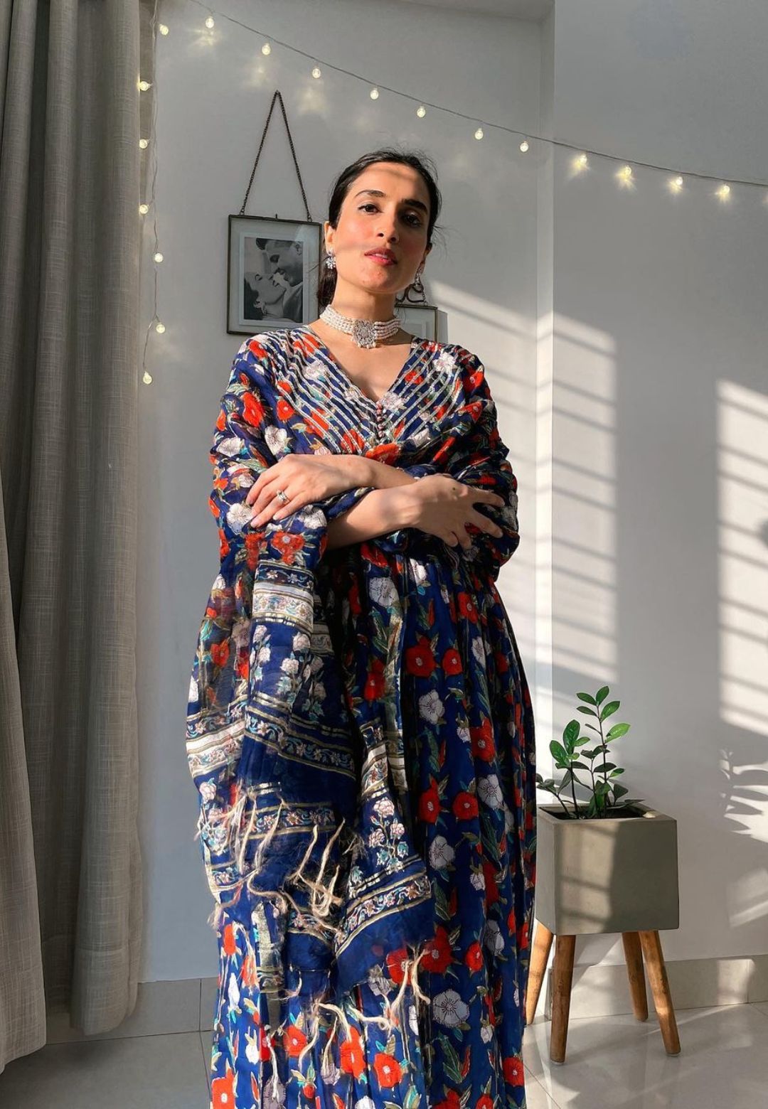 BLUE FLORAL GOTAPATTI ANARKALI SUIT SET