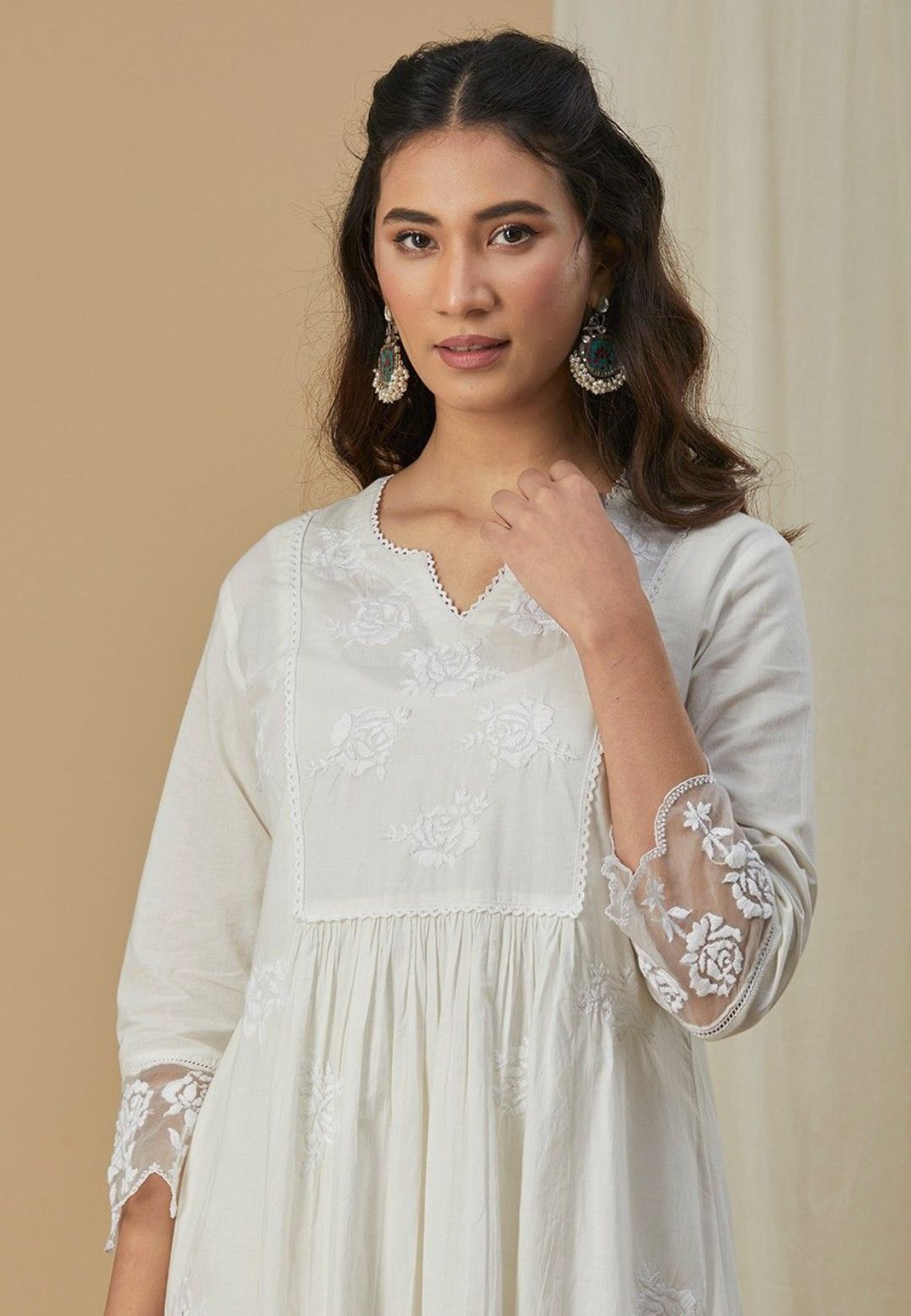 OFF WHITE COTTON CHIKANKARI SUIT SET