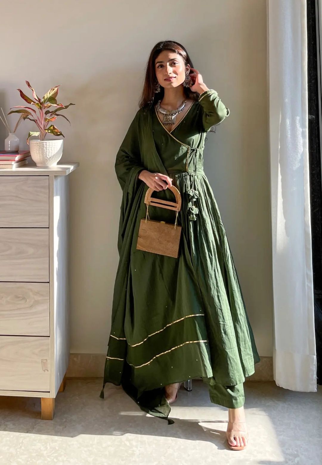 OLIVE GREEN MULMUL ANARKALI SUIT SET