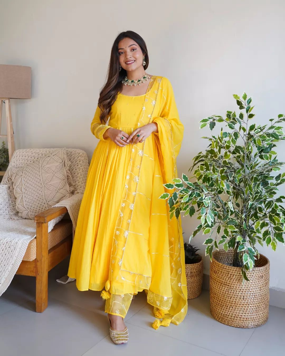 YELLOW SWARN MULMUL ANARKALI SUIT SET
