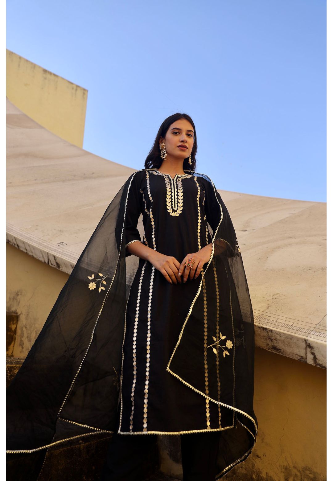 BLACK COTTON AARI SUIT SET