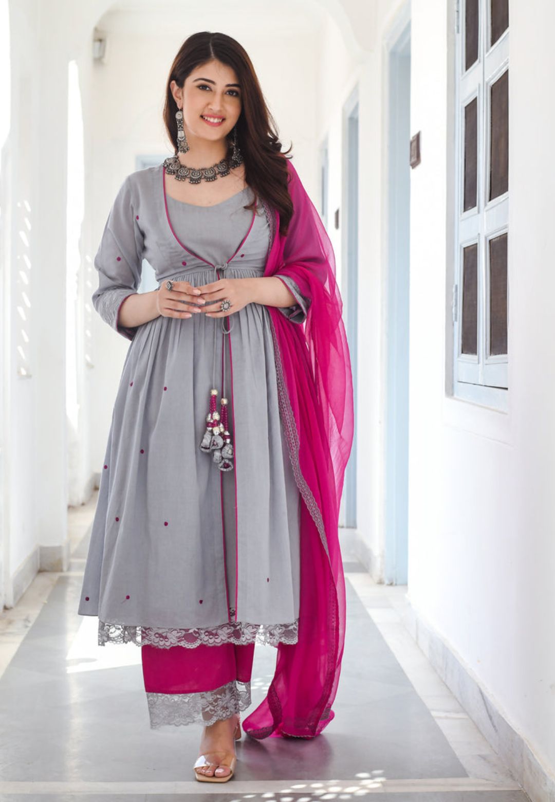 GREY PINK RUHI SUIT SET