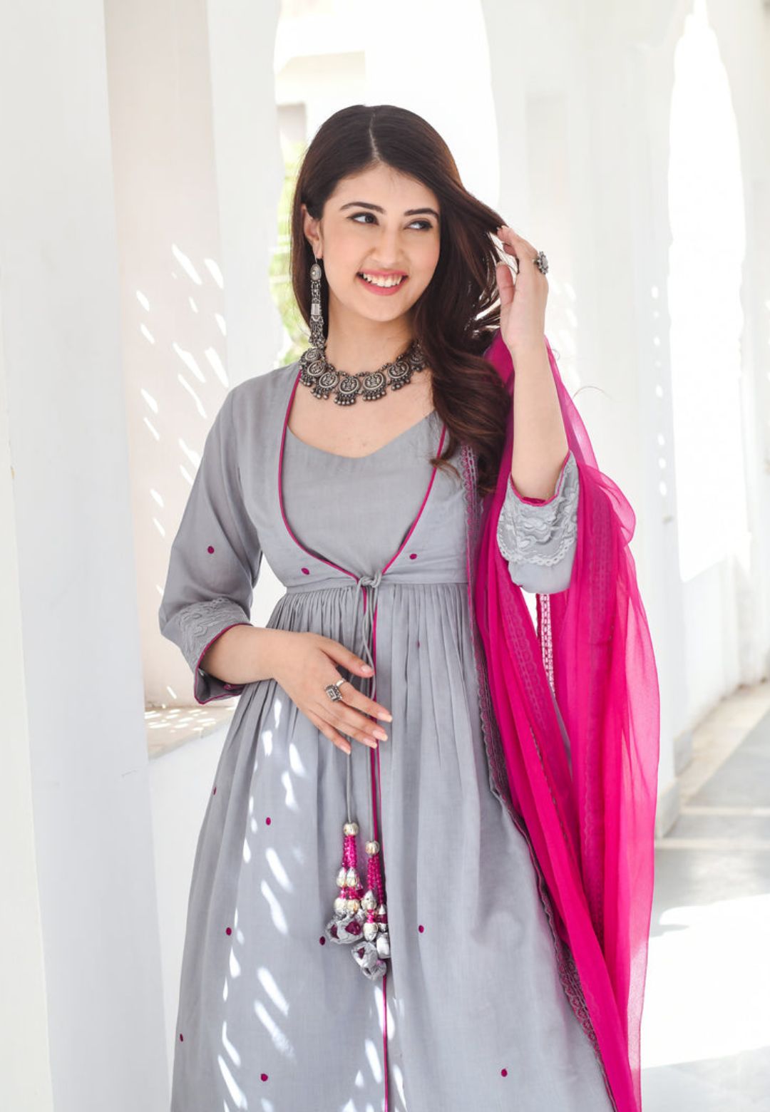 GREY PINK RUHI SUIT SET