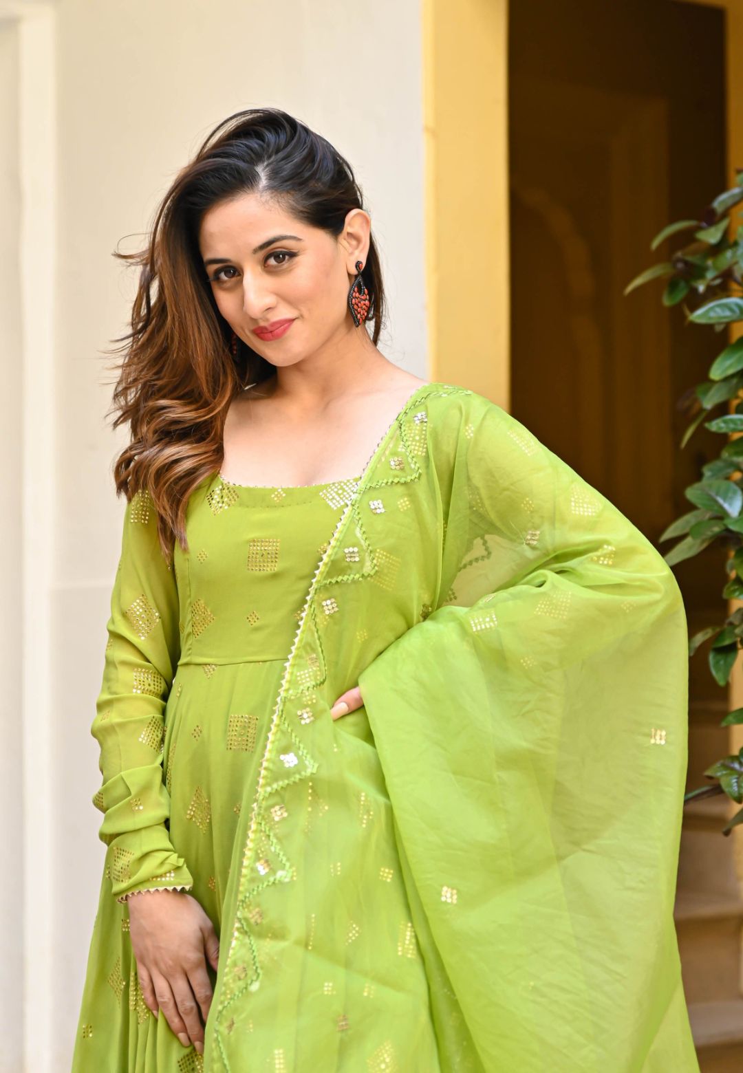 GREEN MUKAISH SUIT SET