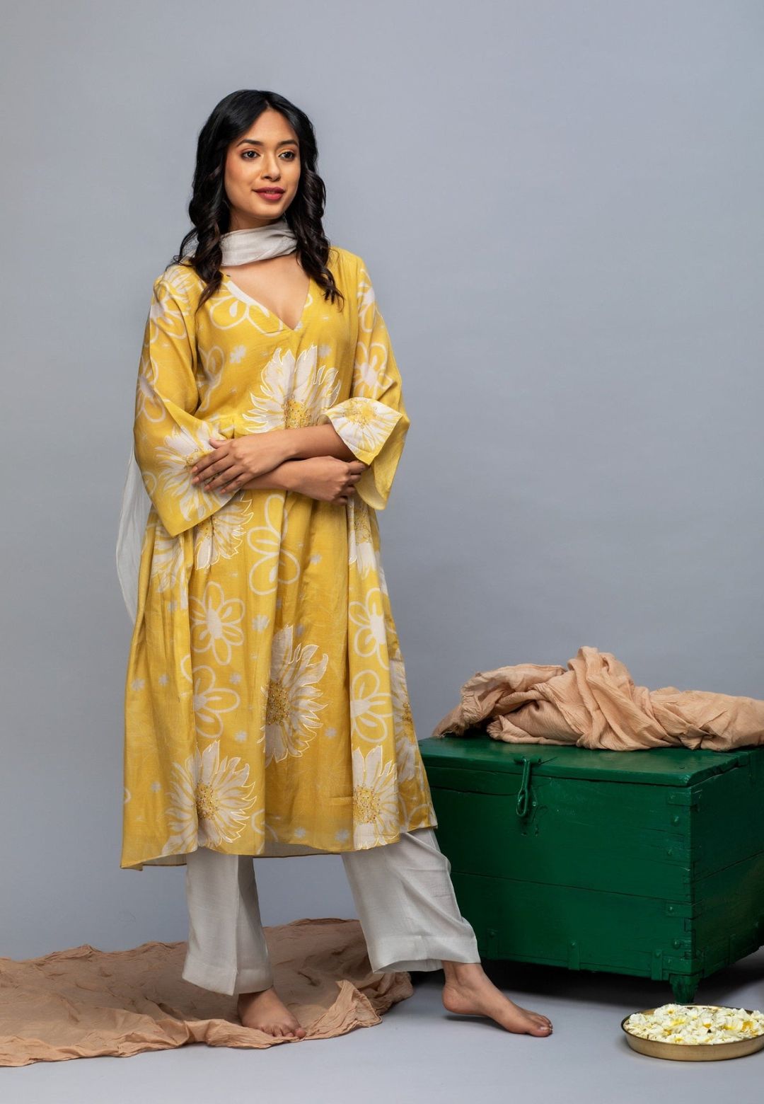 MUSTARD GREY PRINTED FLORAL CHANDERI SUIT SET