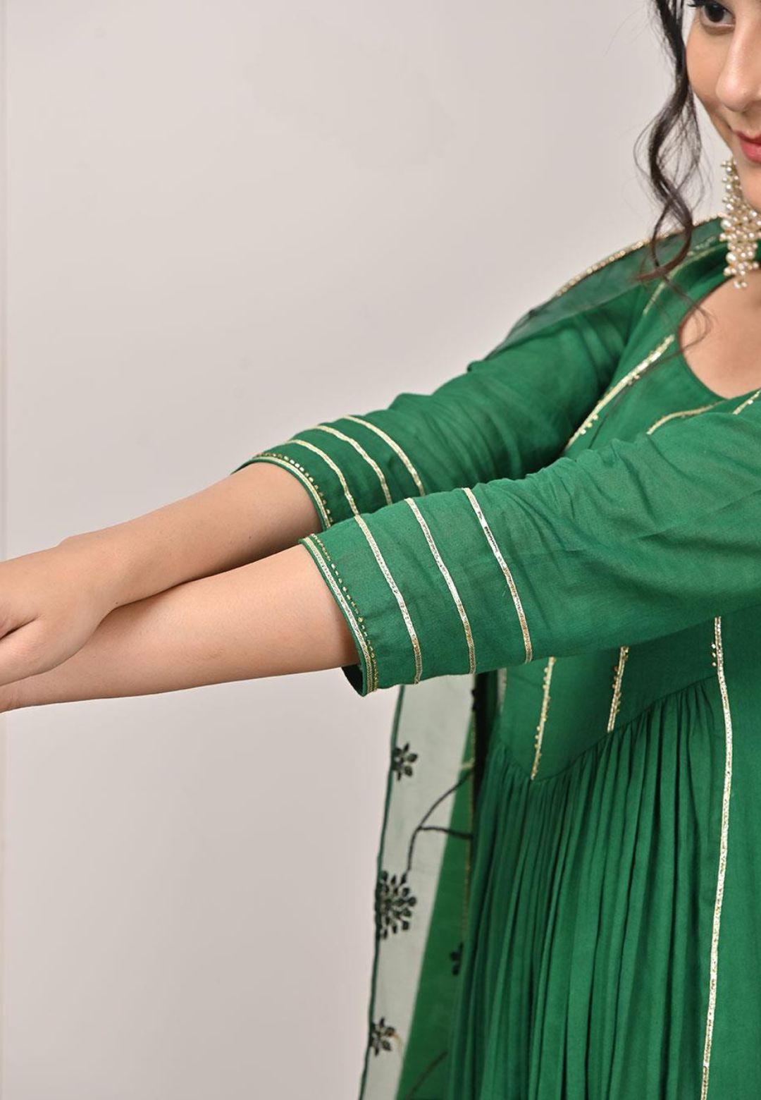 EMERALD GREEN MUL GATHERED SUIT SET