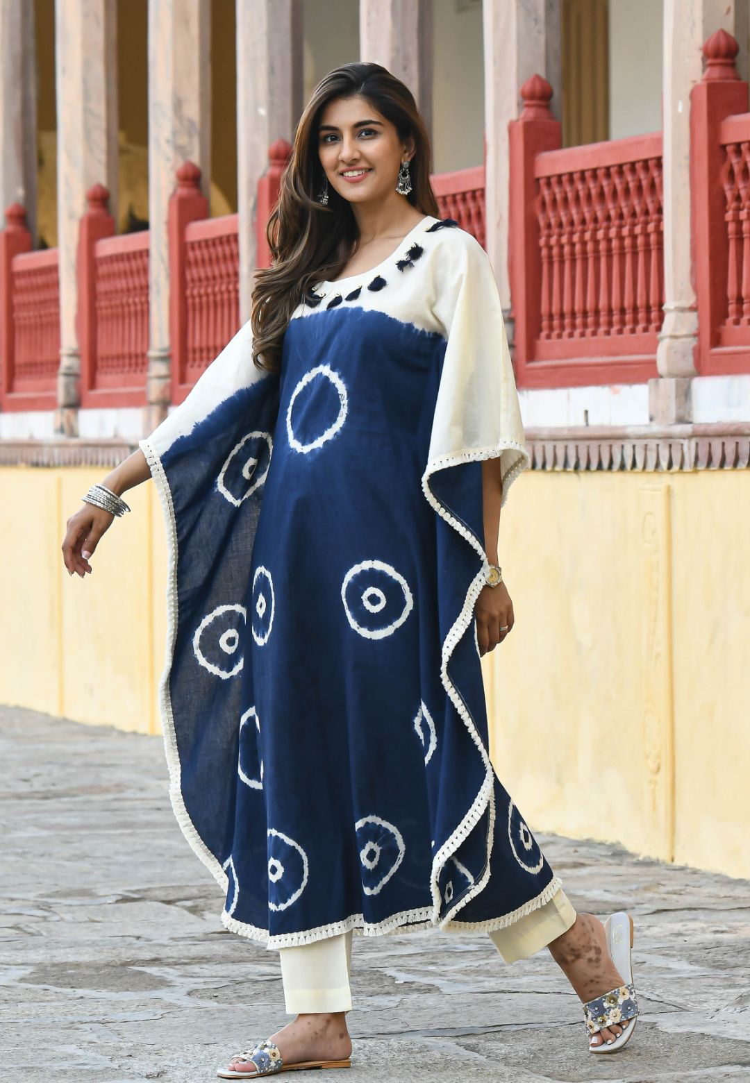 CREME BLUE SHIBORI KAFTAN SET