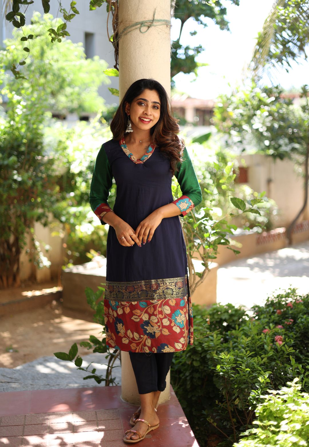 NAVY BLUE VEDHIKA KALAMKARI KURTA SET