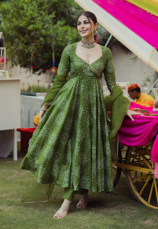 GREEN KATHA BANDHANI CHANDERI SUIT SET