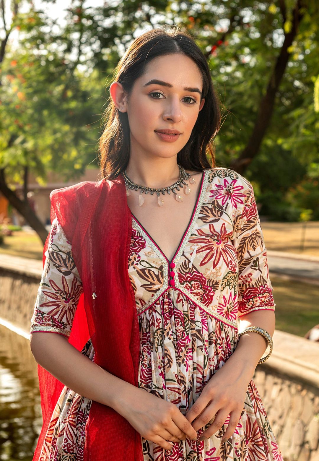RED WHITE MAHUA COTTON SUIT SET
