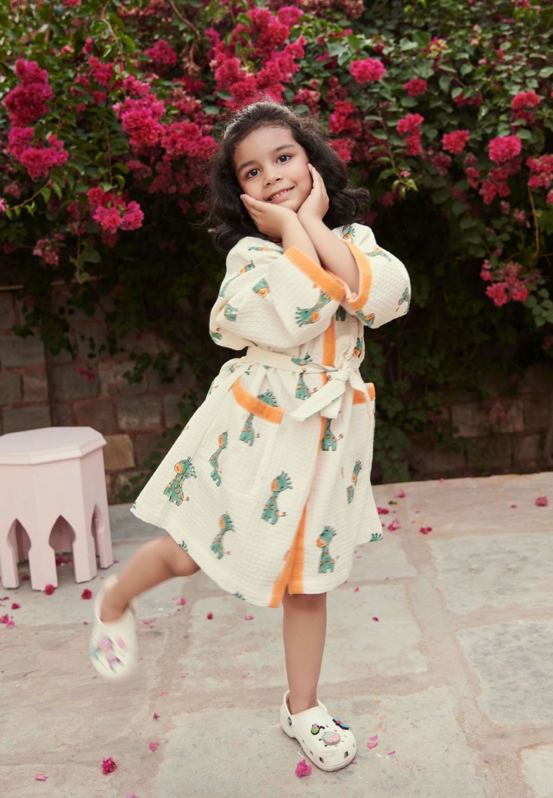 PEACHY GIRAFFE COTTON BATHROBE