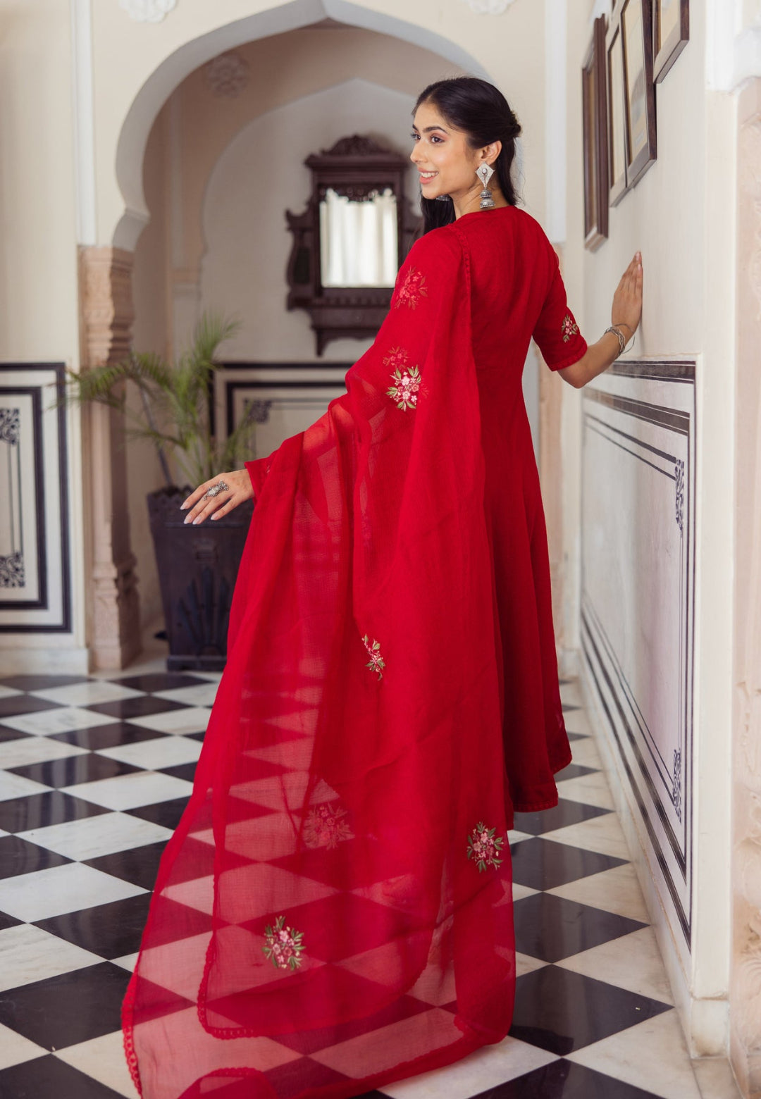 RED RUBY EMBROIDERED COTTON DORIA SUIT SET