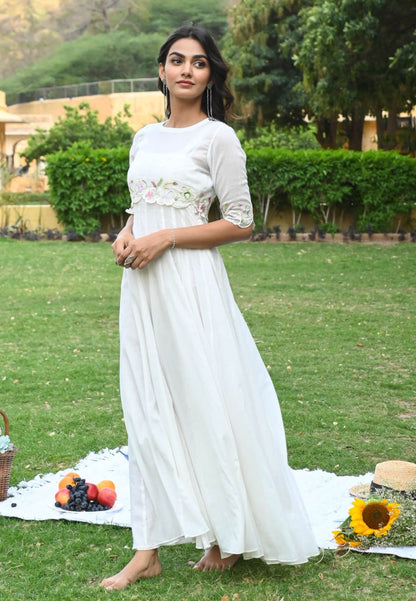 SUMMER WHITE COTTON DRESS