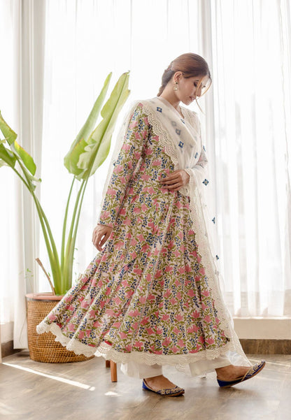 WHITE DAHLIA COTTON ANARKALI SUIT SET
