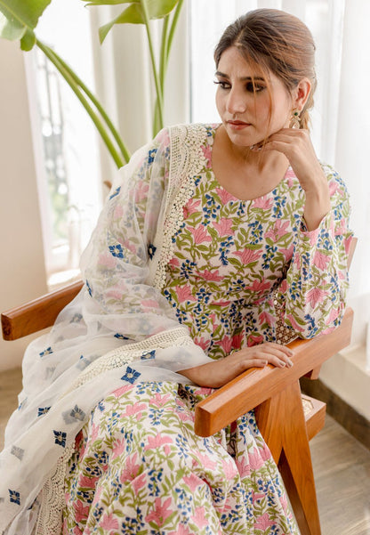 WHITE DAHLIA COTTON ANARKALI SUIT SET