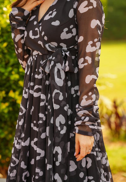 GREY BLACK GEORGETTE KURTA SET