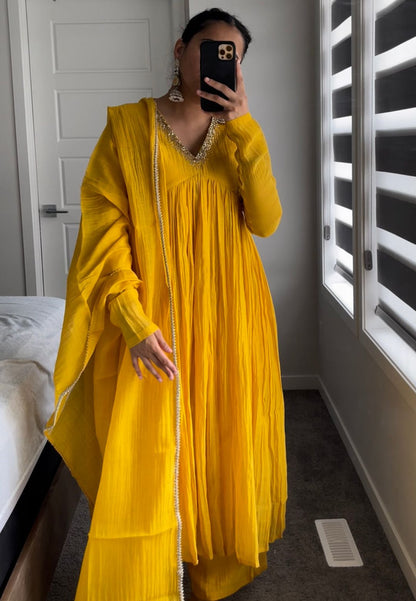 YELLOW MUL CHANDERI ANARKALI SUIT SET