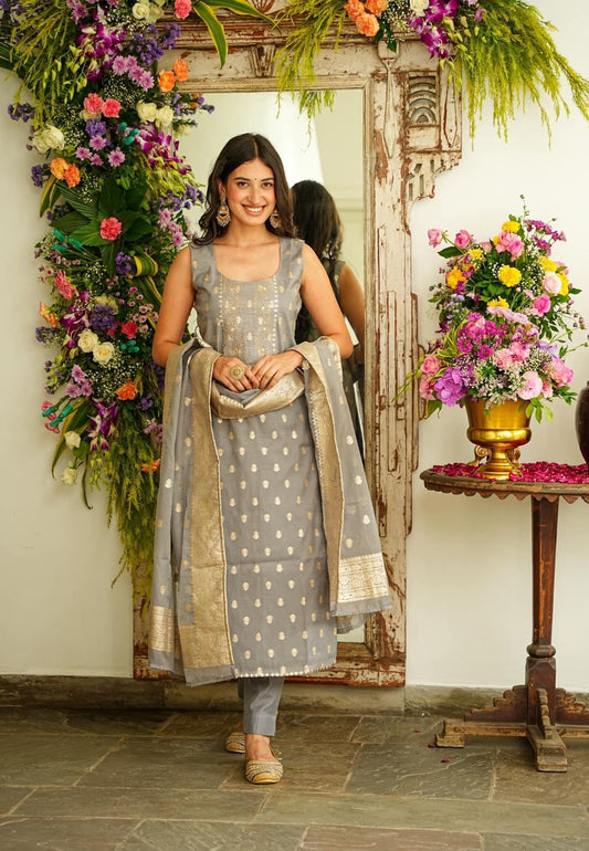 GREY CHANDERI SUIT SET