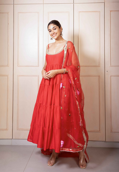 RED RUNALI TIERED CHANDERI SUIT SET