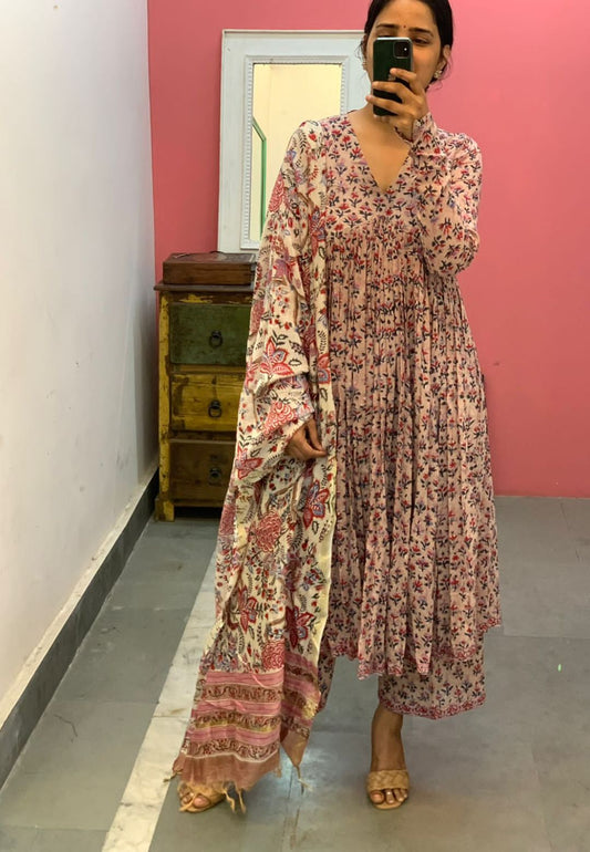 BEIGE FLORAL ALIA CUT COTTON SUIT SET